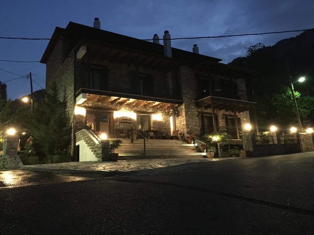 Asimina Guesthouse, Eptalofos Parnassos Exteriér fotografie